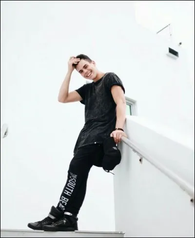 Quel âge a Zabdiel ?