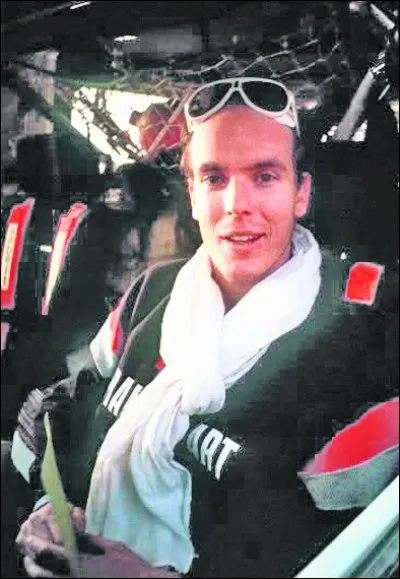 Quel sport a permis à Albert de Monaco de participer à tous les Jeux olympiques d'hiver de 1988 à 2002 ?