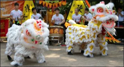 En Chine, la danse du Lion est effectuée pour faire fuir les démons ou honorer les divinités, souvent un jour très important. Lequel ?