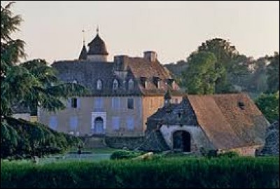 Notre balade du week-end commence au château de Lamothe, à Calvinet. Ancienne commune Cantalienne, elle se situe en région ...