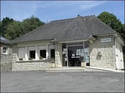Je vous emmène en Bretagne, à La Chapelle-Saint-Aubert. Village du pays de Fougères, il se situe dans le département ...