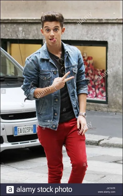 Dans quelle autre série peut-on retrouver l'acteur Ruggero Pasquarelli ?