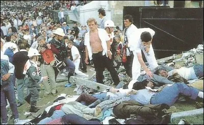 Quel nom portait le stade de Bruxelles où il y eut 38 morts et 150 blessés à l'occasion de la finale de la coupe d'Europe des clubs champions, en football ?