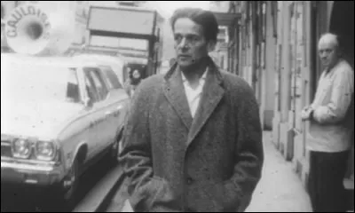 Helvétique (2) > Lassé d'une vie trop bien réglée, un chef d'entreprise sexagénaire plaque brutalement son poste et sa famille. Quel sont le titre et le réalisateur de ce film ?