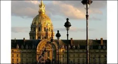 Quelle taille mesure les Invalides ?