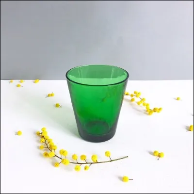 Afin de conserver votre lucidité pour jouer ce quiz, faites le bon choix, car il vous est interdit de boire un vert !