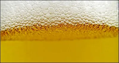 Si je vous dis « Mousse sans chocolat qui peut être à la cerise », vous répondez :