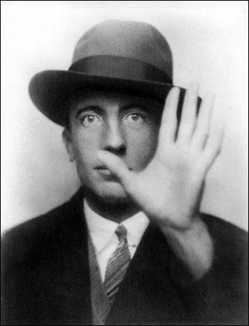 Quel tait le titre du pome de Paul Eluard que les avions anglais parachutaient dans le maquis lors de la Deuxime Guerre Mondiale ?