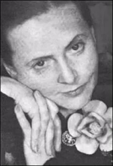 Quelle fut la muse et compagne de Louis Aragon, dont il vanta le regard dans l'un de ses plus beaux pomes ?