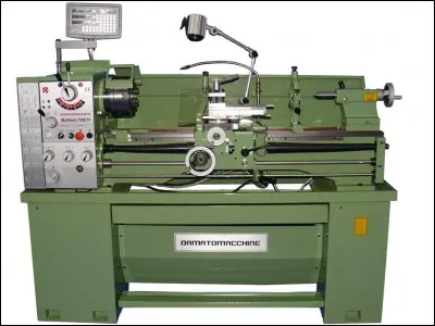 Quel écrivain soviétique conte avec force la révolution russe dans ses nouvelles "Cavalerie rouge" ?