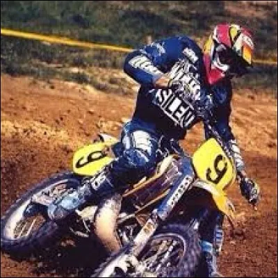 Quelle était la marque de la moto de Shayne King ?