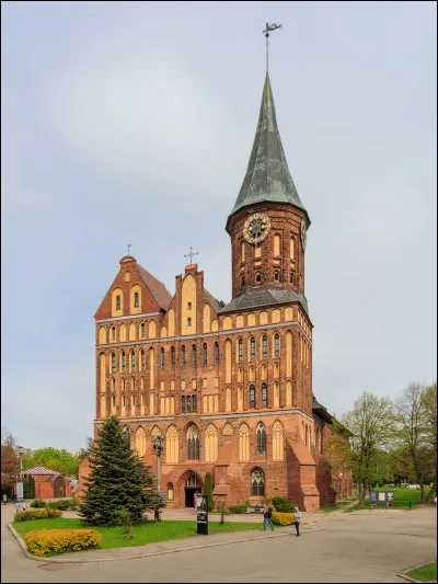 Quel est le nom de l'exclave russe située entre la Pologne et la Lituanie ?