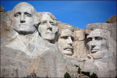 Lequel de ces présidents américains n'est pas représenté sur le mont Rushmore ?