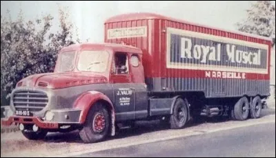 Fondée à Nanterre en 1919, l'entreprise crée ses propres modèles d'utilitaires et ses propres moteurs ; elle se spécialise ensuite dans la production gros poids lourds et de tracteurs routiers pour charges lourdes. L'entreprise et la marque disparaissent à la fin des années 60. C'est :