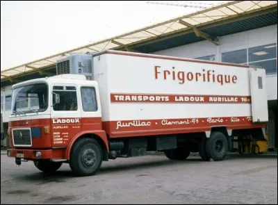 Cette entreprise, créée en 1955 par la fusion de plusieurs constructeurs avec la branche poids-lourds de la Régie Renault, produit une importante gamme de poids-lourds dans son usine de Blainville, près de Caen. C'est ...