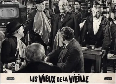Cinéma > On ne présente plus « Les Vieux de la Vieille », tourné en 1959 dans la rurale Vendée. N'y a-t-il pas néanmoins quelque chose qui vous choque, sur la photo ?