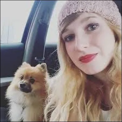 À qui Devovo a-t-elle confié son chien ?