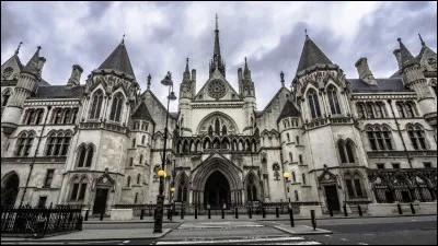 Le 18 d&eacute;cembre, la peine de mort est abolie, par vote du parlement, dans un pays d'Europe. lequel ?