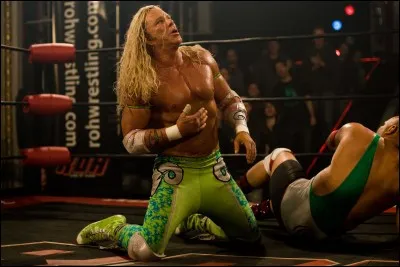 "The Wrestler" (2008) avec Mickey Rourke, est un film relatant l'histoire d'une ancienne gloire du catch, ayant du mal à raccrocher. Qui l'a réalisé ?
