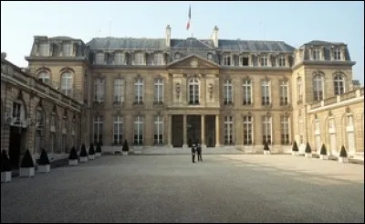 Le premier tour de l'élection présidentielle a lieu le 1er juin. Quel est le nombre de candidats en présence au premier tour ?