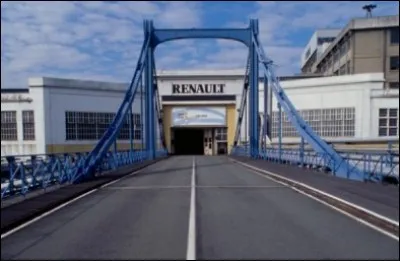 Quelle est la mesure sociale adoptée par le gouvernement le 16 mai ?