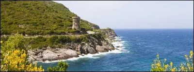 Sur quelle partie de l'île est situé le cap Corse ?