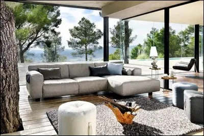 Tu rencontres tes beaux-parents. Comment es-tu habillée ?