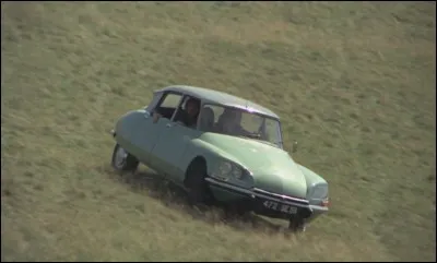 Cette DS qui semble &eacute;prise de libert&eacute; se trouve dans quel film ?