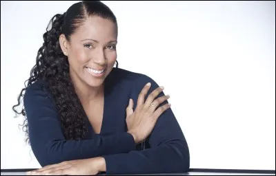 Pour quelle émission Christine Kelly est-elle chroniqueuse depuis 2018 ?