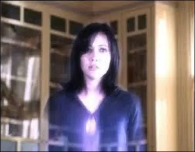 Dans quelle saison Prue se fait-elle tuer ?