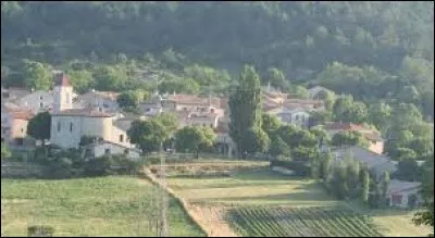Petit village de l'ancienne région Rhône-Alpes, peuplé de 50 habitants, Lesches-en-Diois se situe dans le département ...