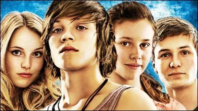 Enfin dans le dernier film, où se trouvent Maria et Enzo au début du film ?