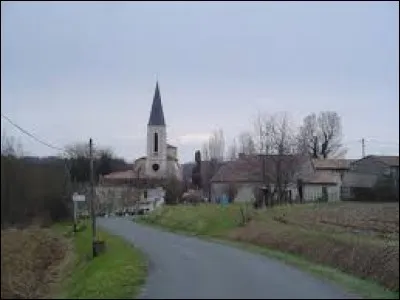 Nous sommes en Nouvelle-Aquitaine, à Saint-Capraise-d'Eymet. Village de l'arrondissement de Bergerac, il se situe dans le département ...