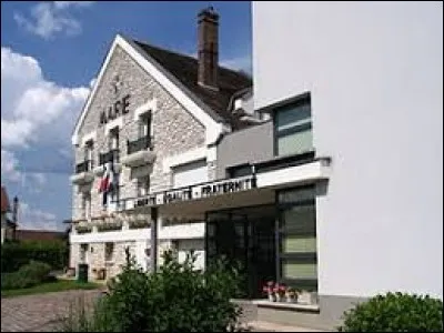 Ville francilienne, dans l'agglomération de Fontainebleau, Samoreau se situe dans le département ...