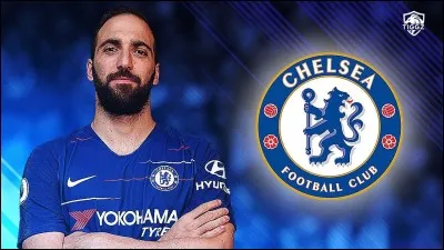 Combien de buts a inscrit Higuain pour son premier match avec Chelsea ?