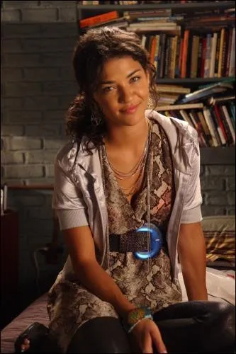 Avec qui Vanessa sort-elle ?