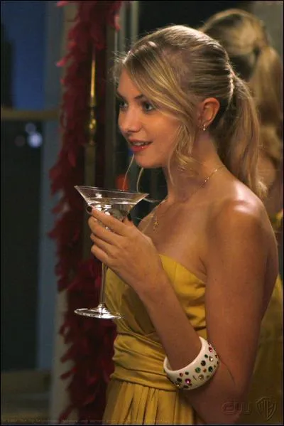 Qu'est-ce que boit Jenny Humphrey  la pyjama party de Blair Waldorf ?