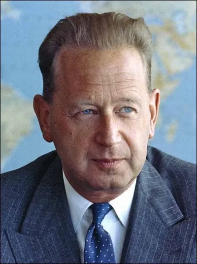 De quel pays le diplomate Dag Hammarskjöld est-il originaire ?