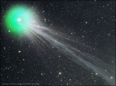 Cette comète, la comète Lovejoy, perd plusieurs dizaines de kilos ... à chaque seconde !
