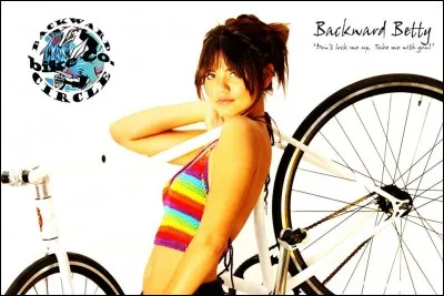 Sport (enfin, si on veut !) > Clément Leroy est français et champion du monde d'un sport de pédales, le « backward circle ». On ignore s'il sait faire du vélo normalement ! Quel est-il, ce sport ?