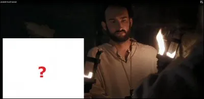 Qui essaye d'empêcher Merlin de partir de Kaamelott aux côtés du Père Blaise ?