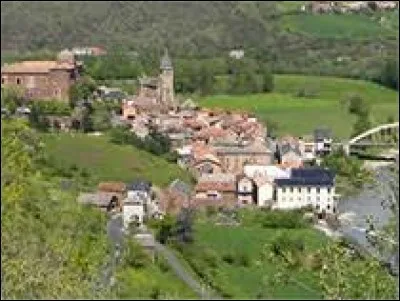 Je vous emmène à présent à Saint-Izaire. Village de l'ancienne région Midi-Pyrénées, établi dans un méandre du Dourdou, il se situe dans le département ...