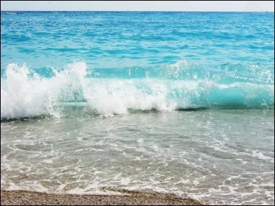 Par quelle mer ou quel océan est bordée la ville de Marseille ?