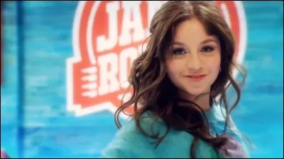 Regardes-tu la cha&icirc;ne YouTube de Karol Sevilla ?