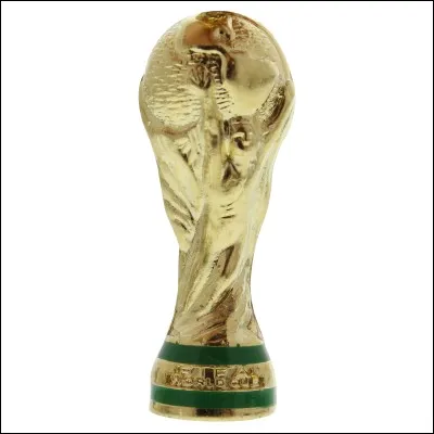 Qui a marqué un doublé de la tête, en finale de la Coupe du monde 1998 ?