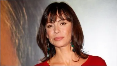 Karin Haïm, née en 1965, au départ danseuse classique, s'est tournée vers le cinéma, avec un rôle remarqué dans "le cri du hibou" de Chabrol. Elle est plus connue sous le nom de ...