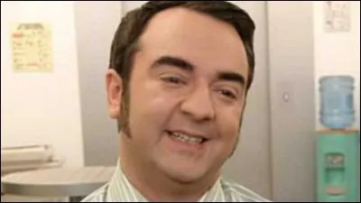 Bruno Lassalle, né en 1964, a joué dans des comédies, dans de nombreux téléfilms, en particulier la série "Deux flics sur les docks"; il a aussi incarné Mendès France dans le film d'Heynemann. C'est ...