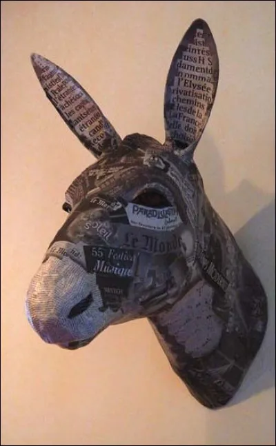 Comment se nommait l'âne dont la Comtesse de Ségur a relaté "Les Mémoires" ?