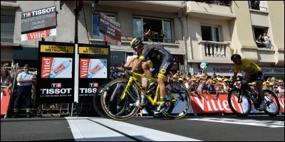 Une arrivée au sprint pour cette 11e étape, le maillot jaune assure le classement en prenant la 3e place. Quelle ville a vu cette très belle arrivée ?