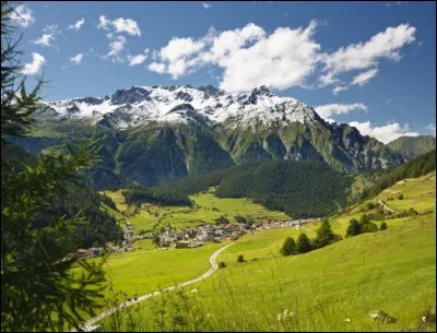 Parmi celles-ci, deux n'existent pas. Lesquelles ?
